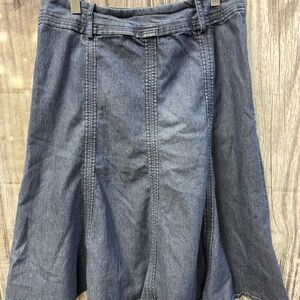 Larry Levine Lightweight Denim Skirt Size 6